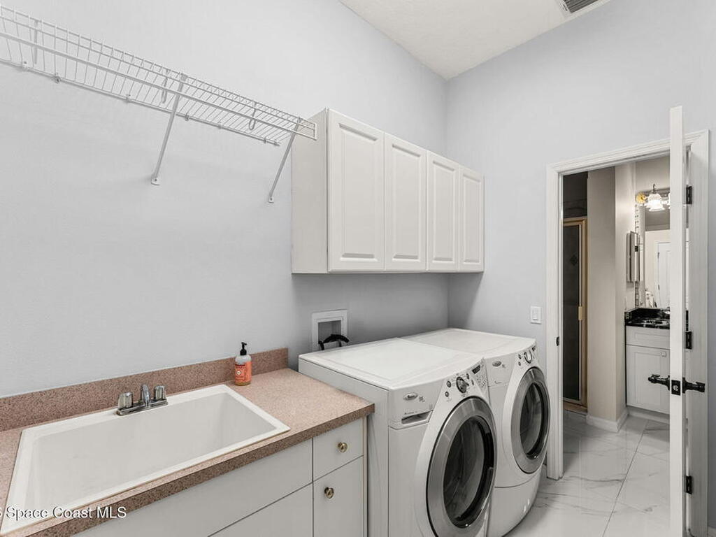 3130 Southern Oaks Drive, Merritt Island, FL 32952