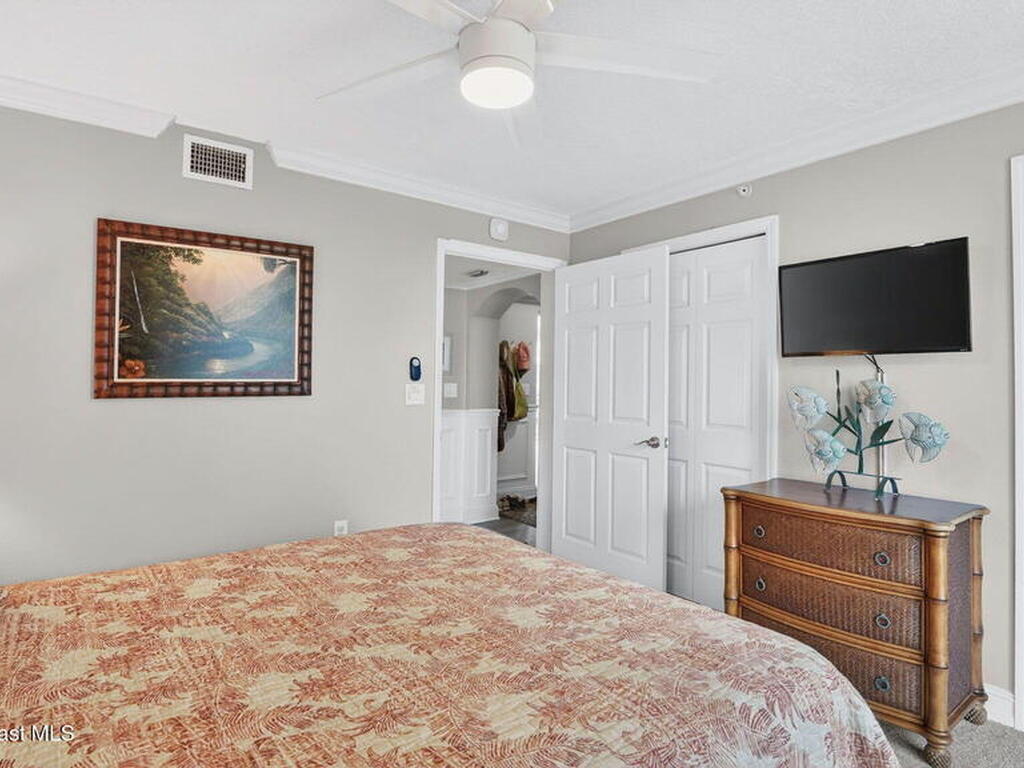 8472 Ridgewood Avenue, Cape Canaveral, FL 32920