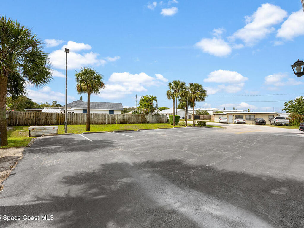 3790 Dixie Highway, Palm Bay, FL 32905