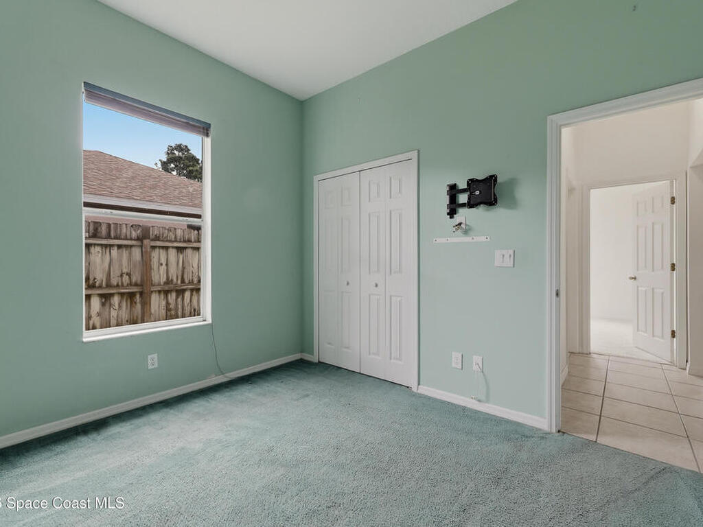 652 Sheridan Woods Drive, Melbourne, FL 32904