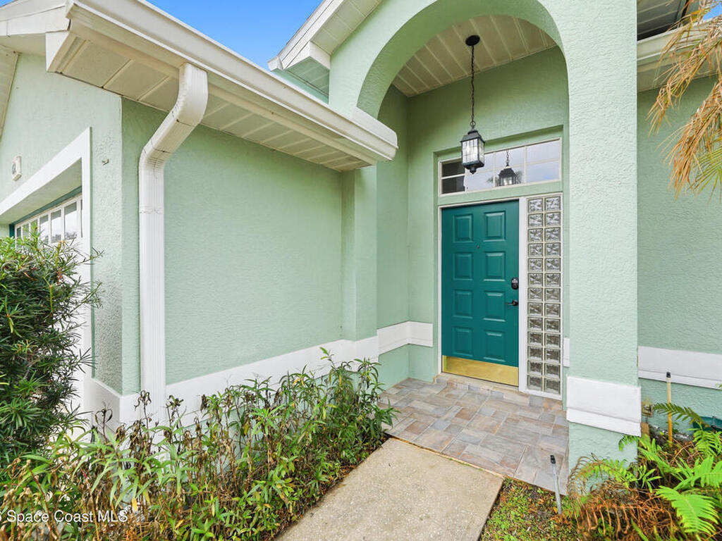 652 Sheridan Woods Drive, Melbourne, FL 32904