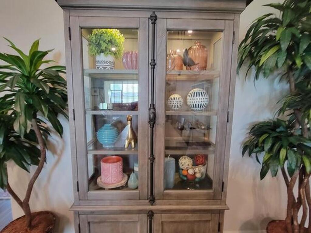 8481 Laguna Circle, Micco, FL 32976