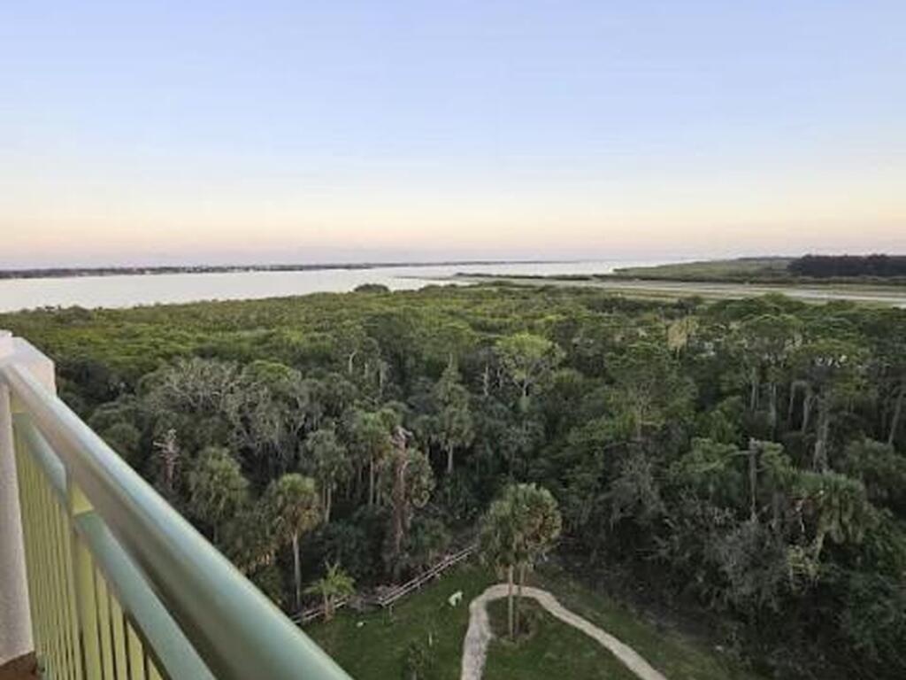 735 Pilot Lane, Merritt Island, FL 32952