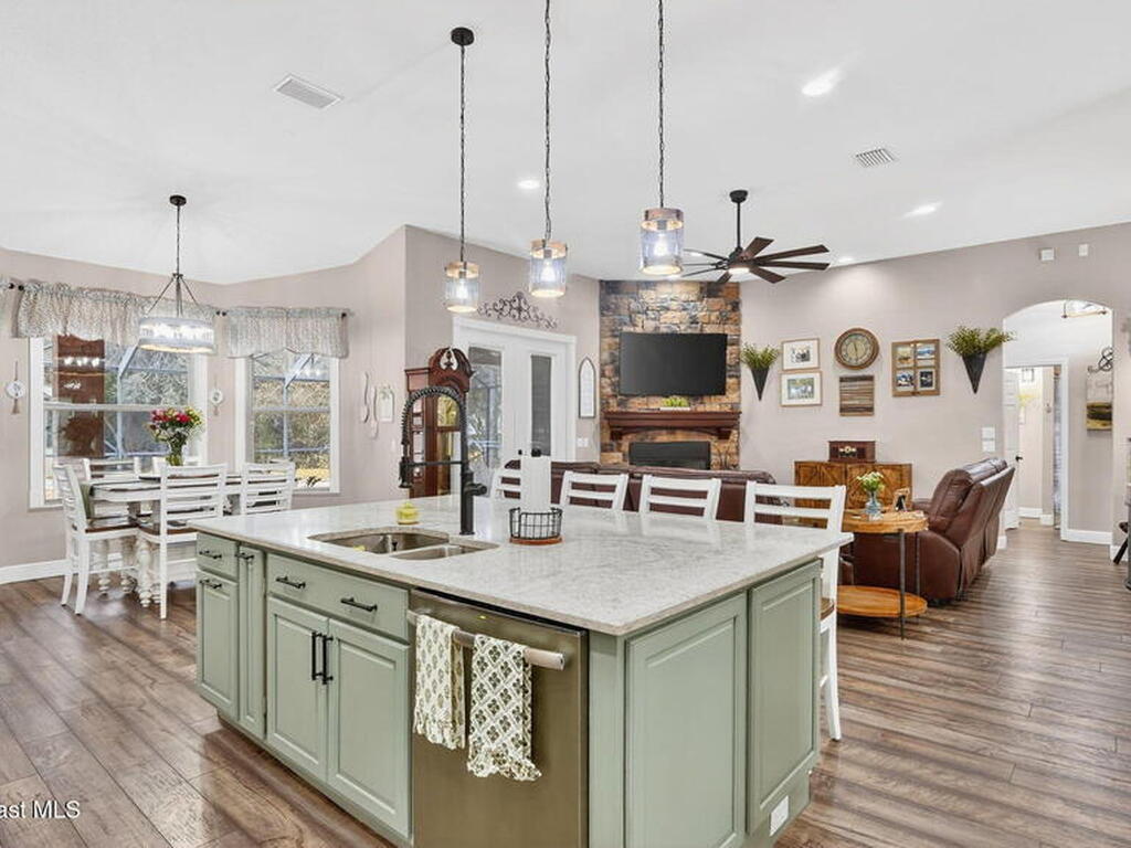 3219 Pheasant Trail, Mims, FL 32754