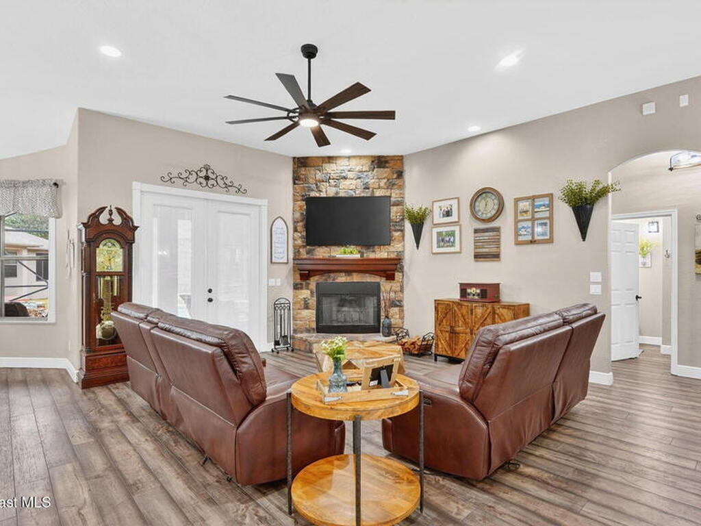 3219 Pheasant Trail, Mims, FL 32754