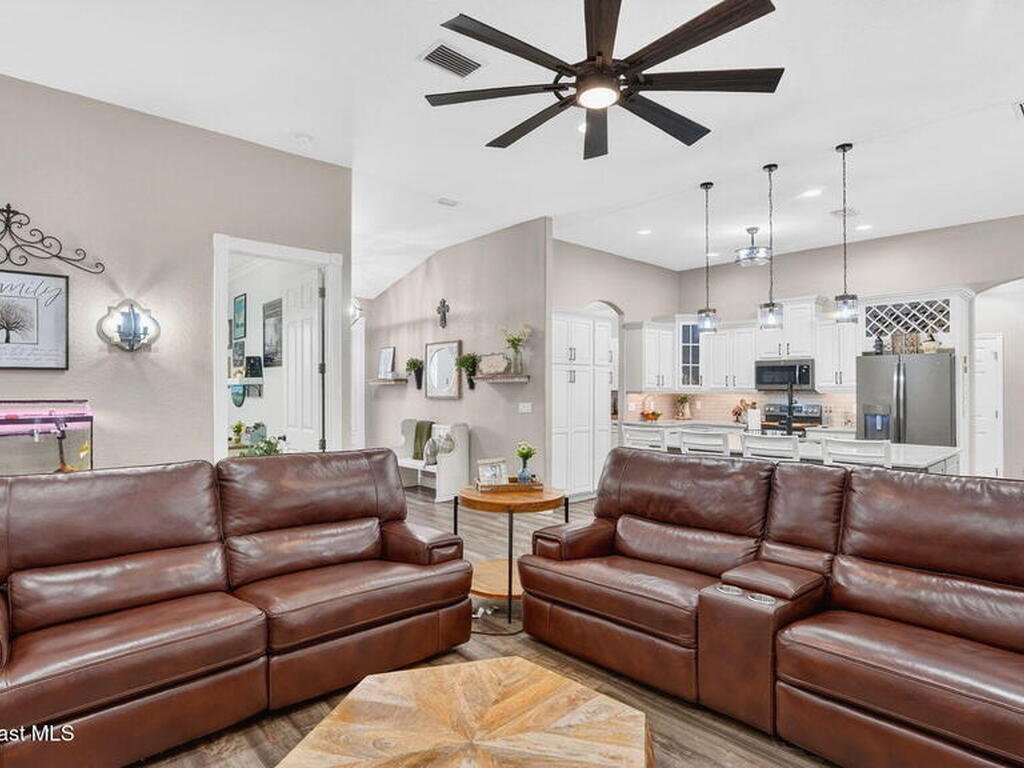 3219 Pheasant Trail, Mims, FL 32754