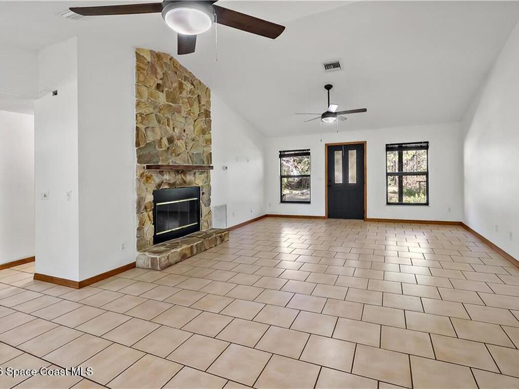 12385 79th Street, Fellsmere, FL 32948