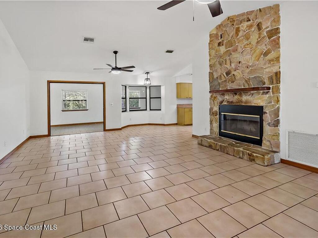 12385 79th Street, Fellsmere, FL 32948