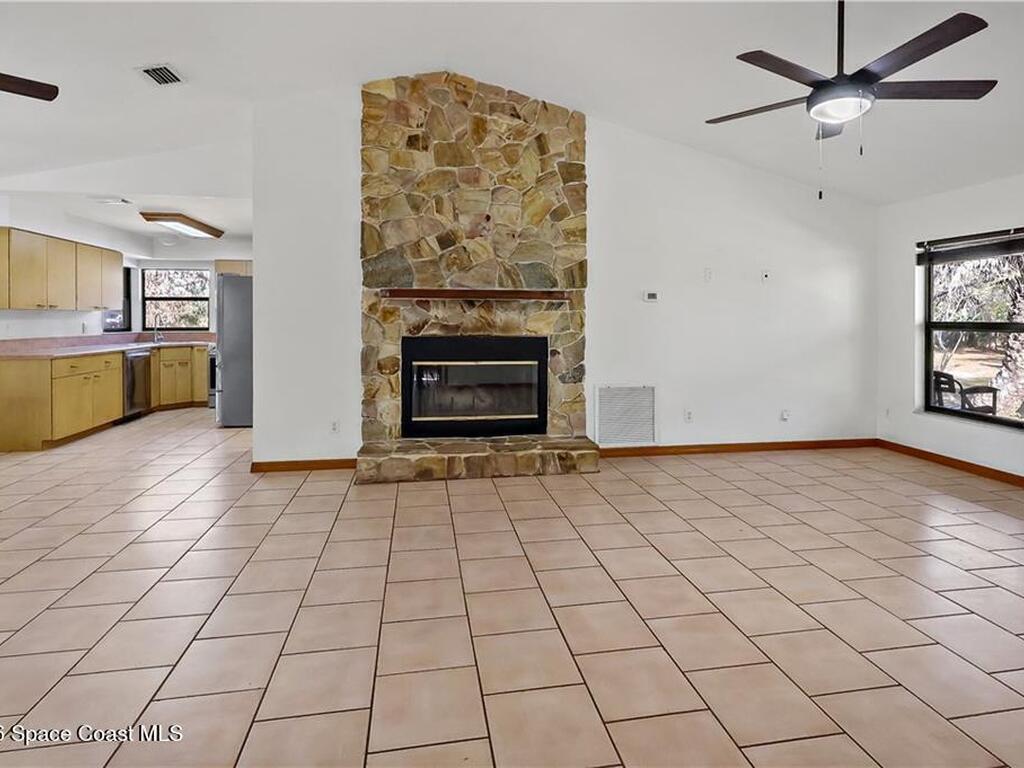 12385 79th Street, Fellsmere, FL 32948