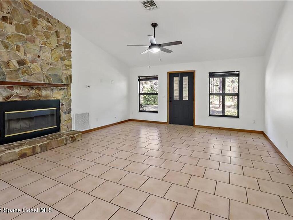 12385 79th Street, Fellsmere, FL 32948