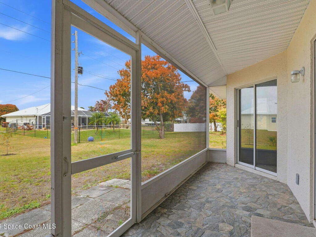 1895 17th Avenue, Vero Beach, FL 32962