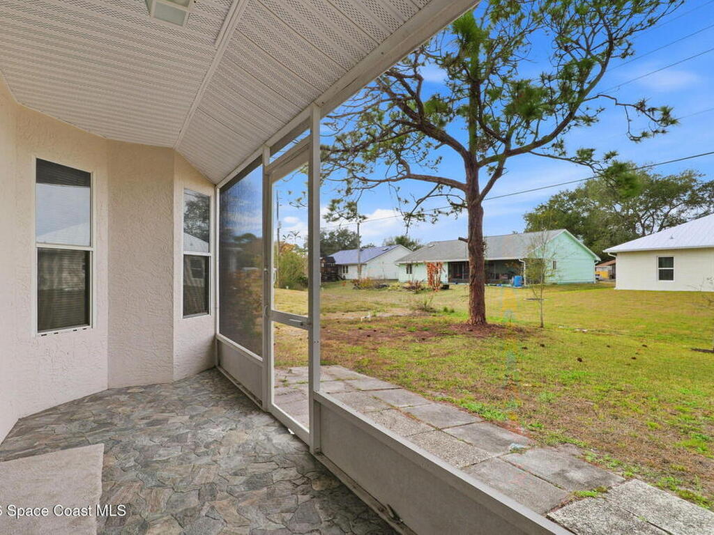 1895 17th Avenue, Vero Beach, FL 32962