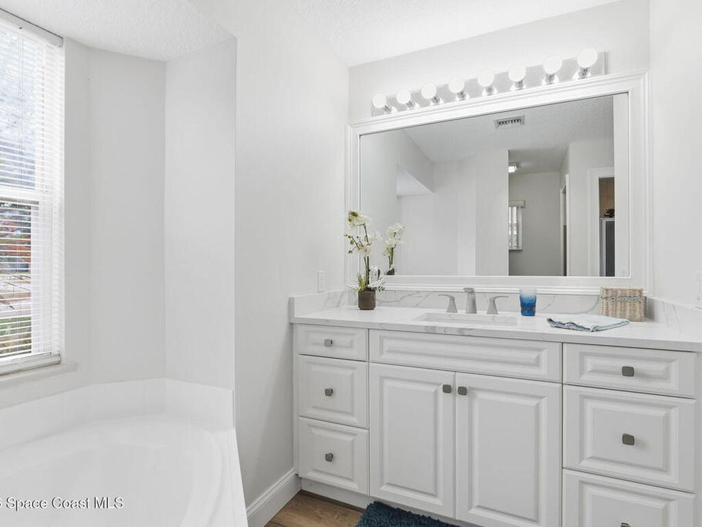 1895 17th Avenue, Vero Beach, FL 32962