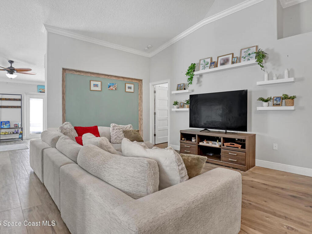 3967 Four Lakes Drive, Melbourne, FL 32940