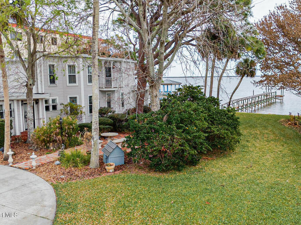 527 Indian River Avenue, Titusville, FL 32796