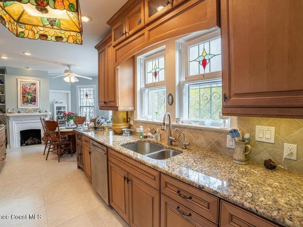 527 Indian River Avenue, Titusville, FL 32796