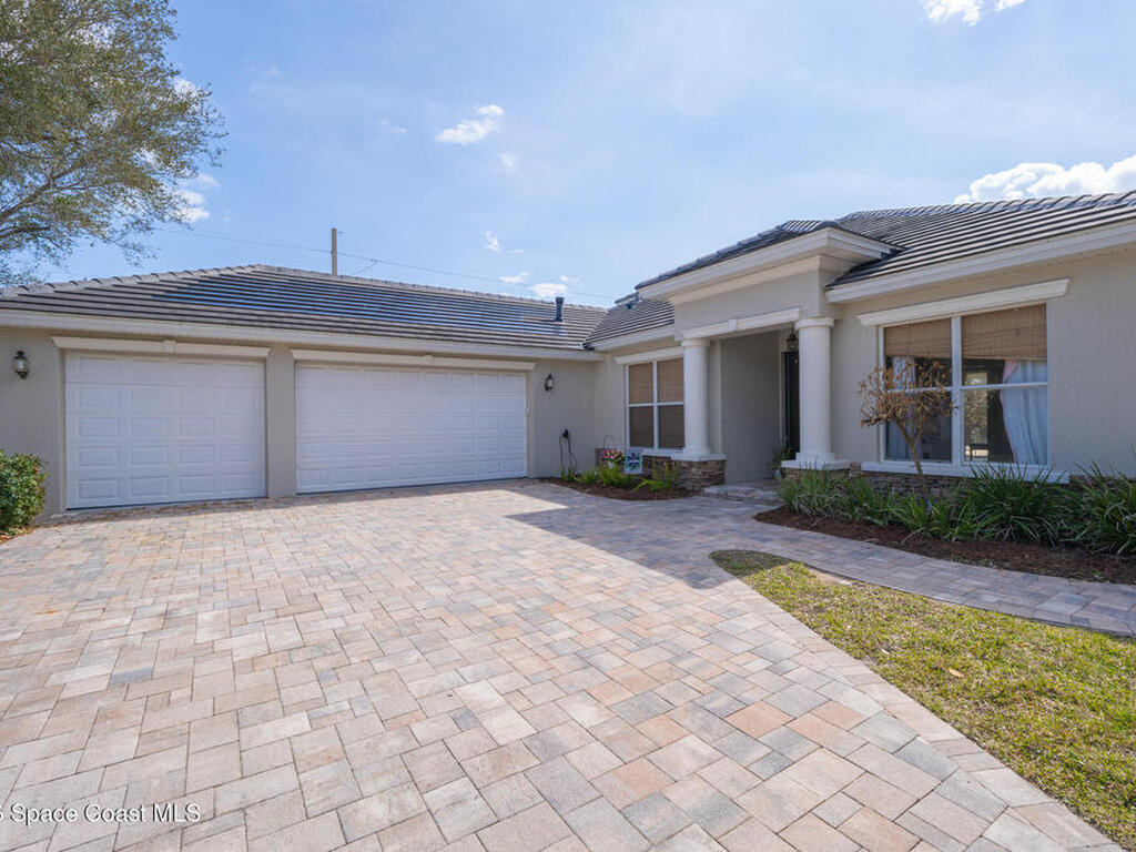 165 Island View Drive, Indian Harbour Beach, FL 32937