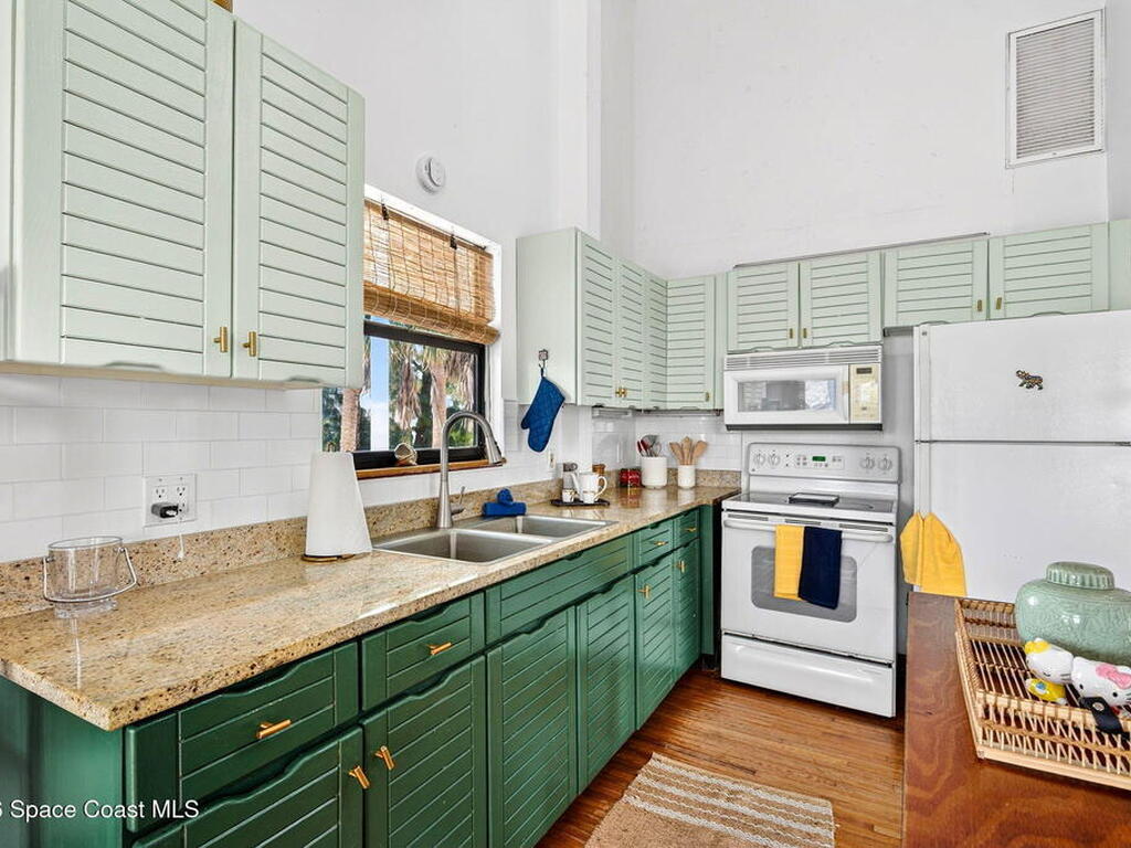 51 Vip Island, Grant, FL 32949