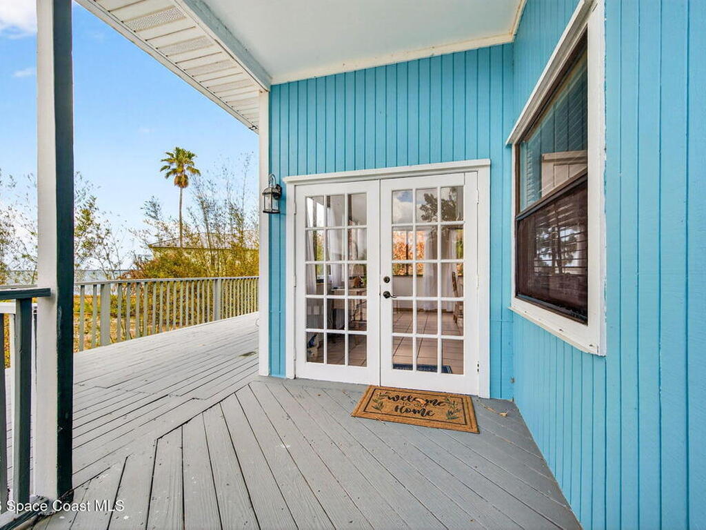 51 Vip Island, Grant, FL 32949