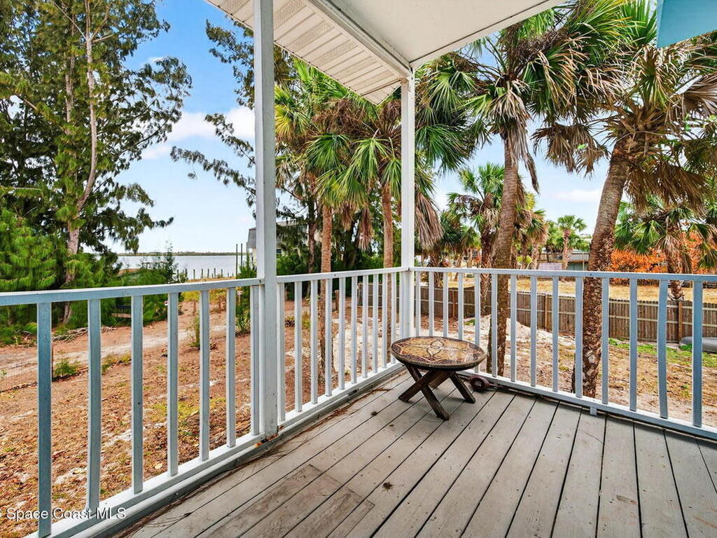 51 Vip Island, Grant, FL 32949
