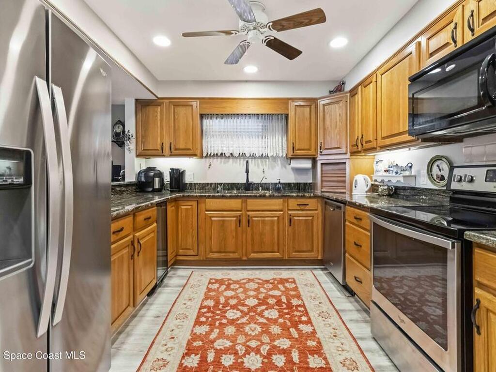 905 N Harbor City Boulevard, Melbourne, FL 32935