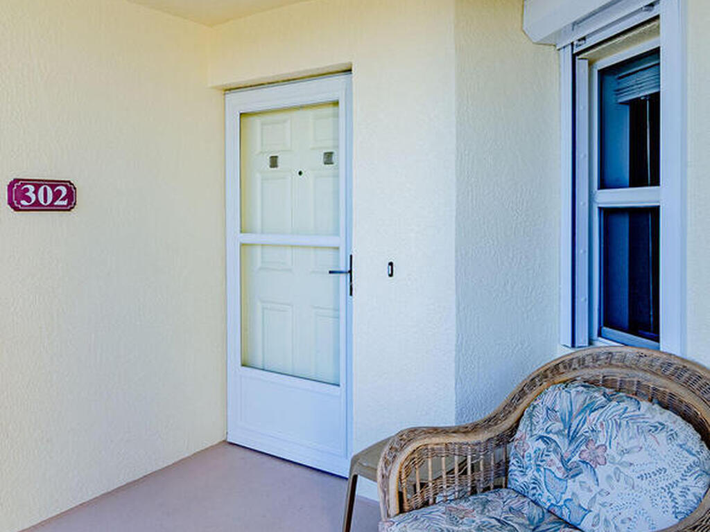 8871 Lake Drive, Cape Canaveral, FL 32920