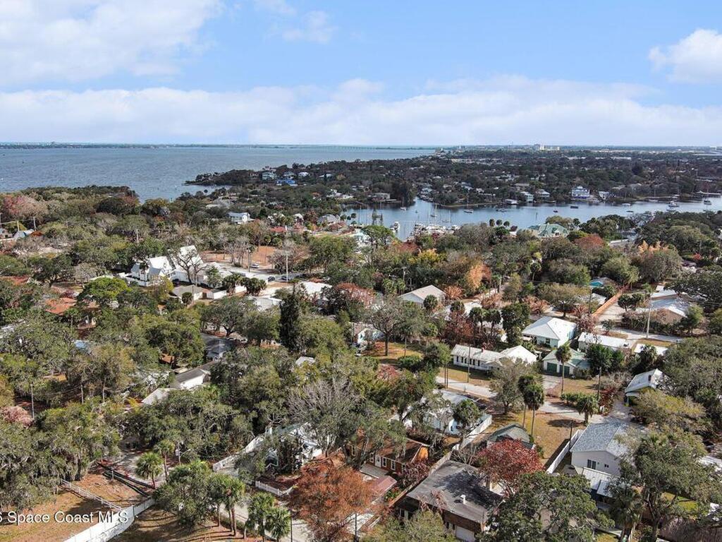 683 Old Oak Street, Melbourne, FL 32935