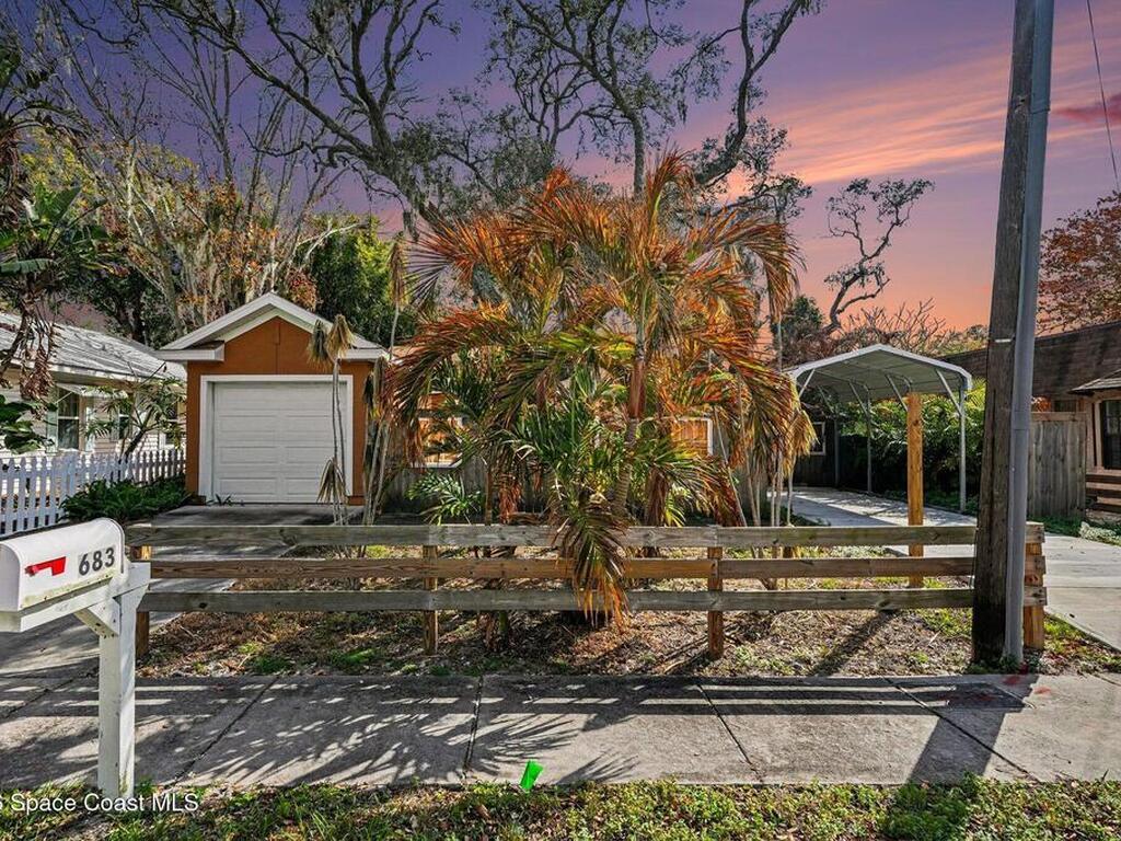 683 Old Oak Street, Melbourne, FL 32935