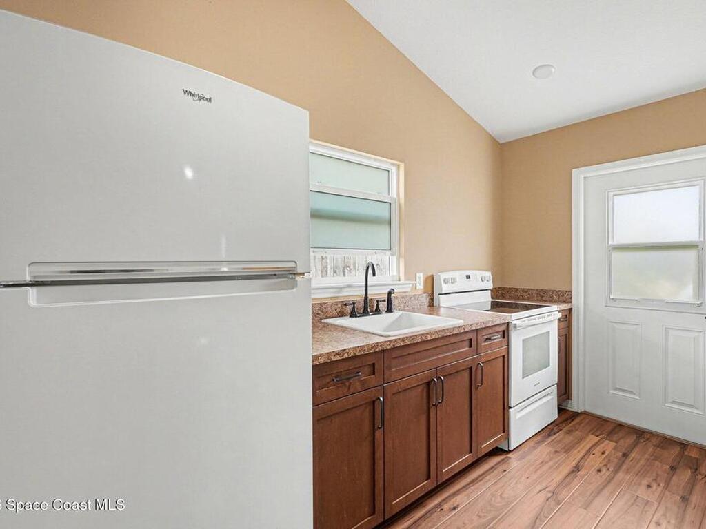 683 Old Oak Street, Melbourne, FL 32935