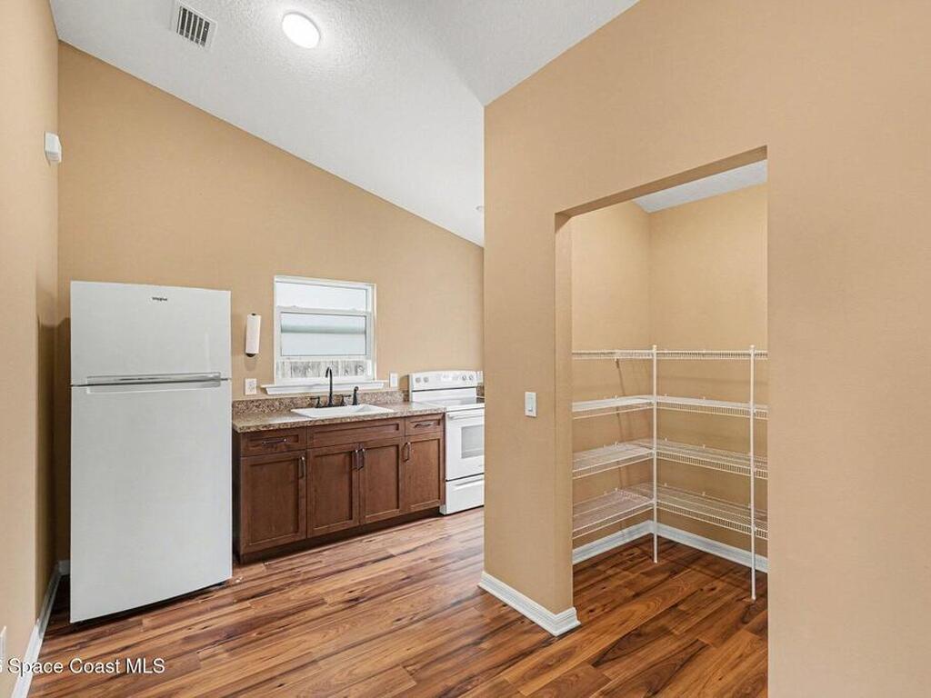 683 Old Oak Street, Melbourne, FL 32935