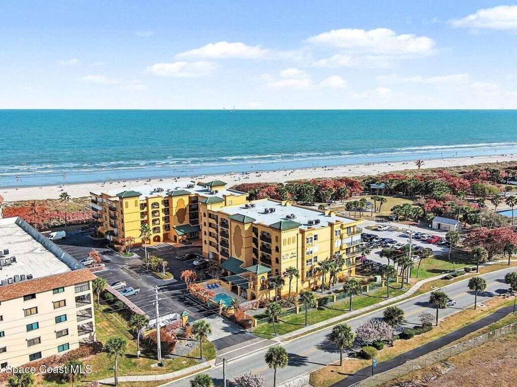 8470 Ridgewood Avenue, Cape Canaveral, FL 32920