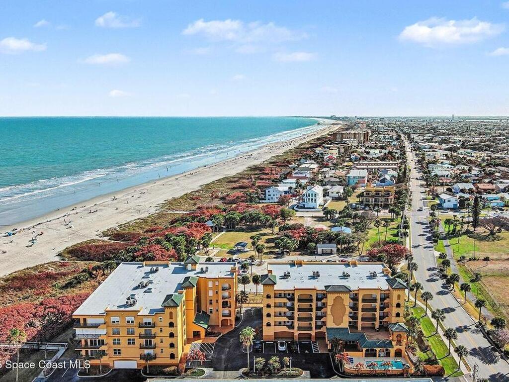 8470 Ridgewood Avenue, Cape Canaveral, FL 32920