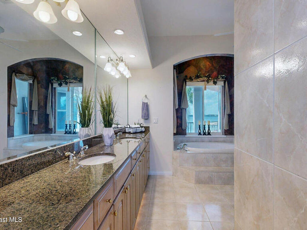 650 Loggerhead Island Drive, Satellite Beach, FL 32937