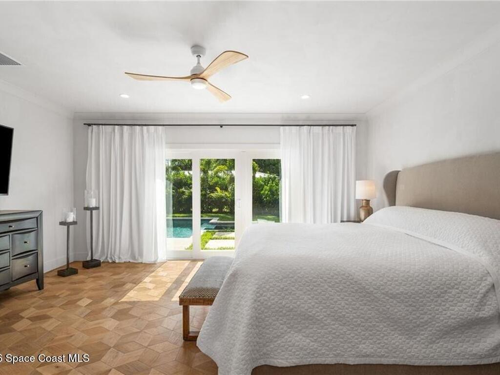 4120 Indian River Drive, Vero Beach, FL 32963