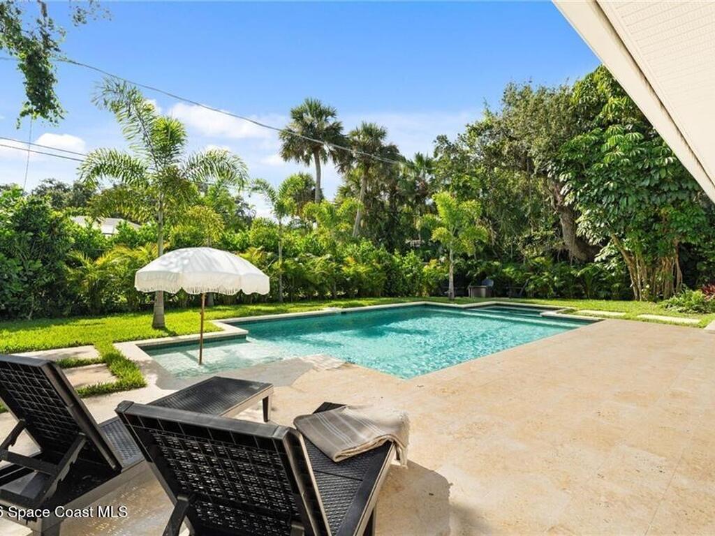 4120 Indian River Drive, Vero Beach, FL 32963