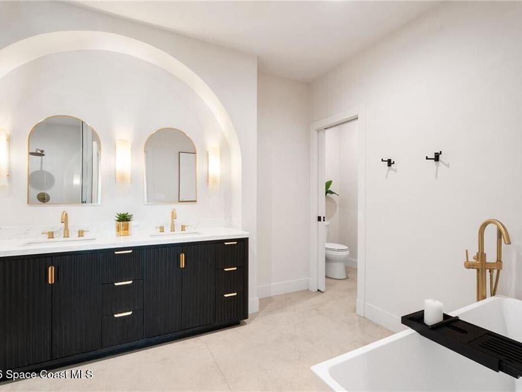 4120 Indian River Drive, Vero Beach, FL 32963