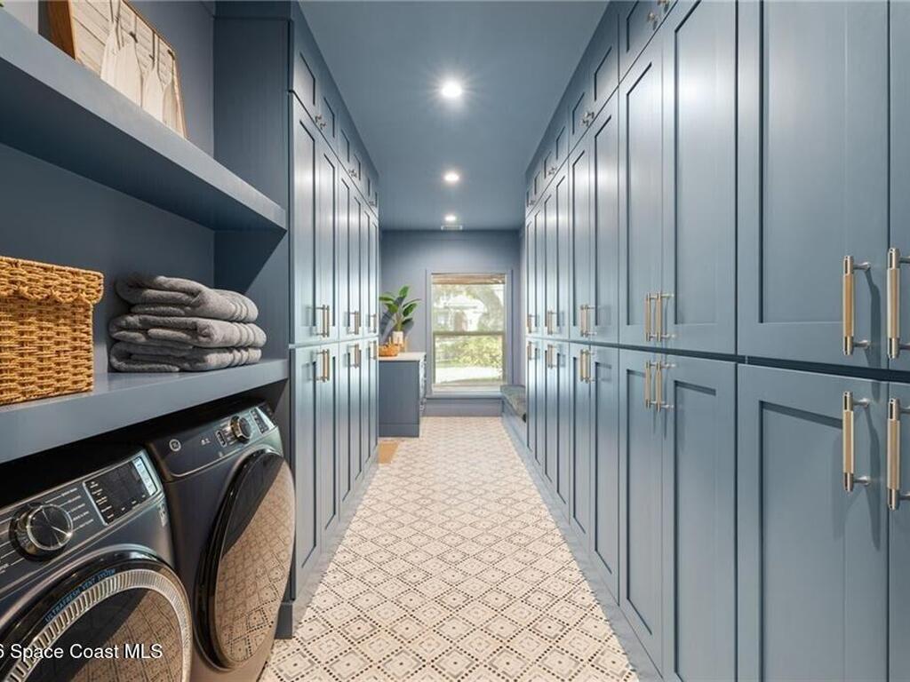 4120 Indian River Drive, Vero Beach, FL 32963