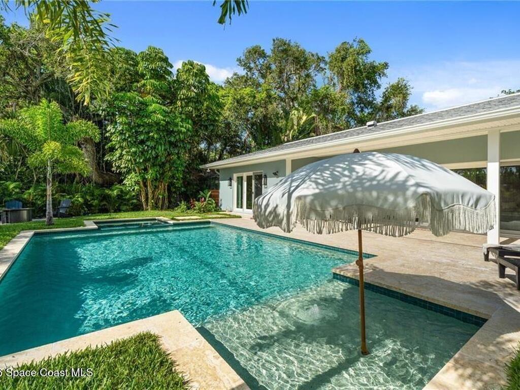 4120 Indian River Drive, Vero Beach, FL 32963