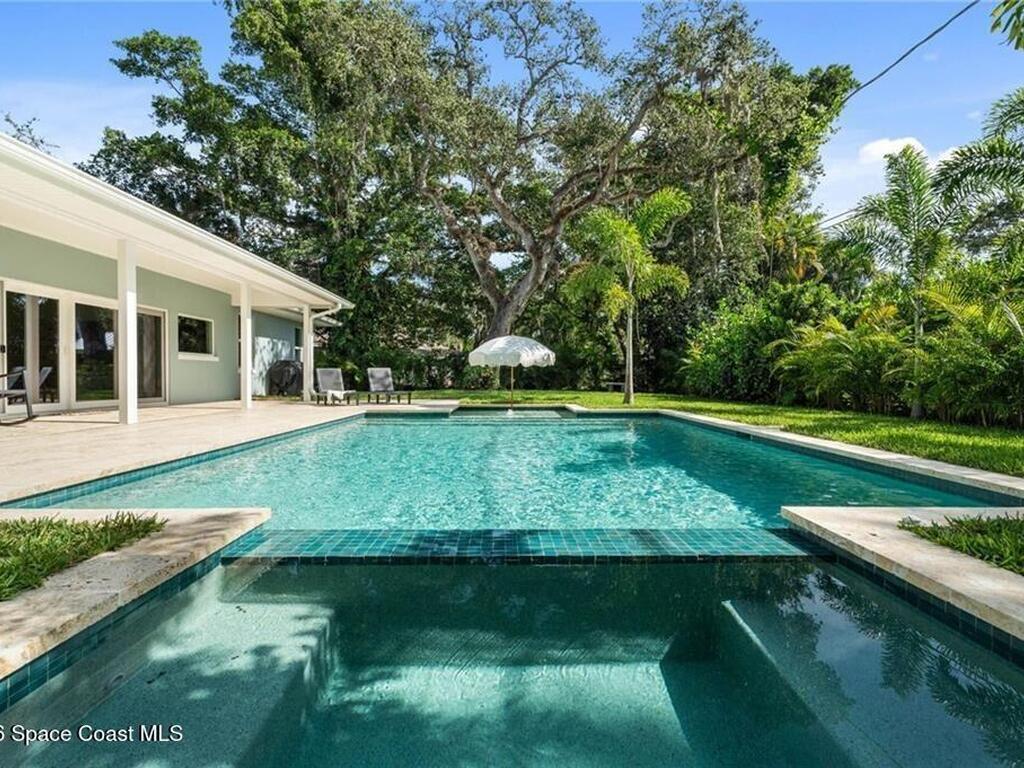 4120 Indian River Drive, Vero Beach, FL 32963