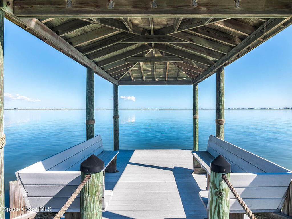 1870 Harbor Point Drive, Merritt Island, FL 32952