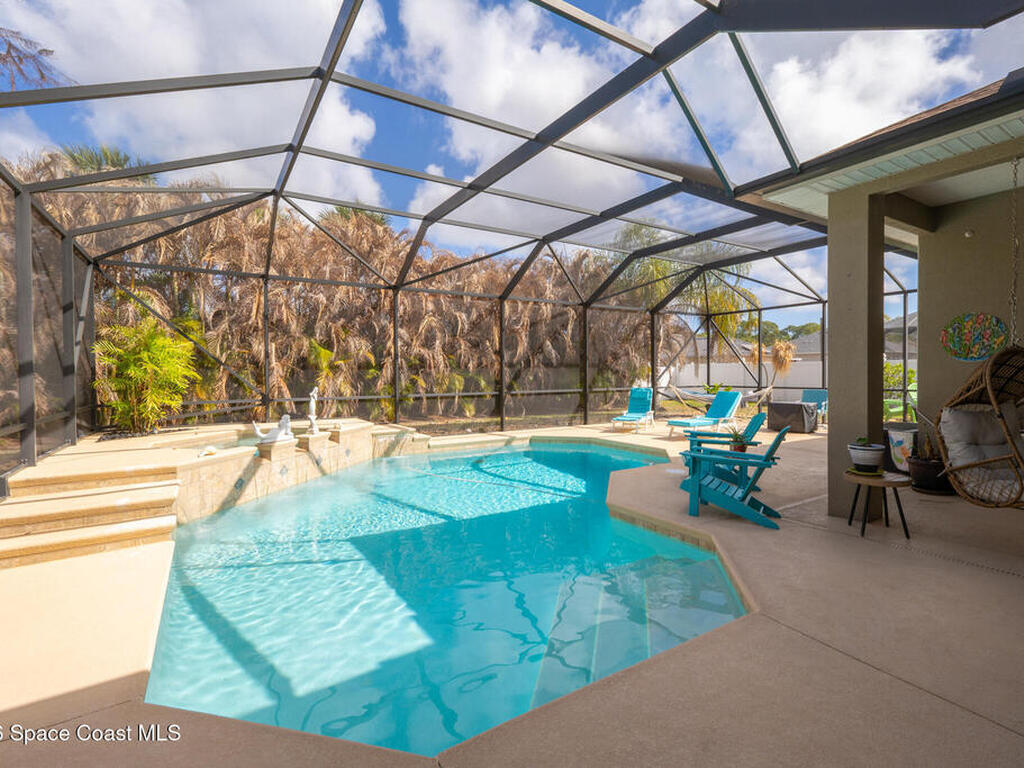 111 Via Catalano Court, Palm Bay, FL 32907