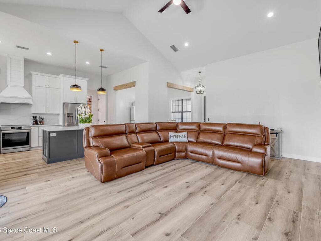 3395 Dunn Road, Mims, FL 32754