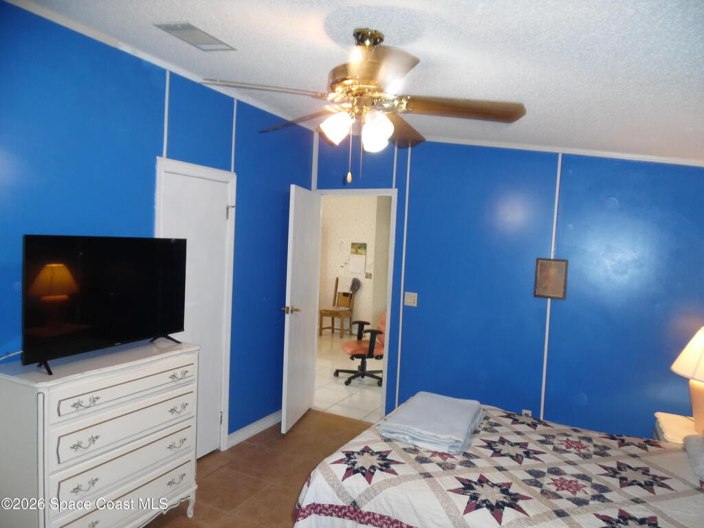 839 Wren Circle, Barefoot Bay, FL 32976