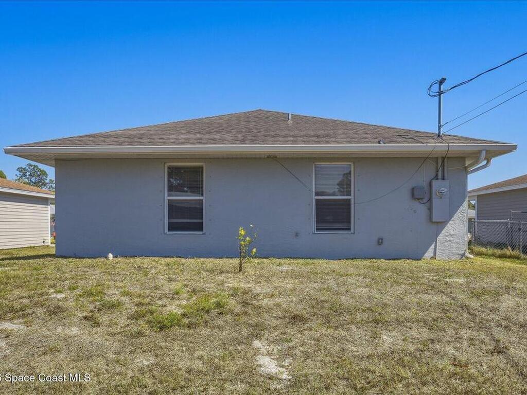 1145 11th Court, Vero Beach, FL 32962