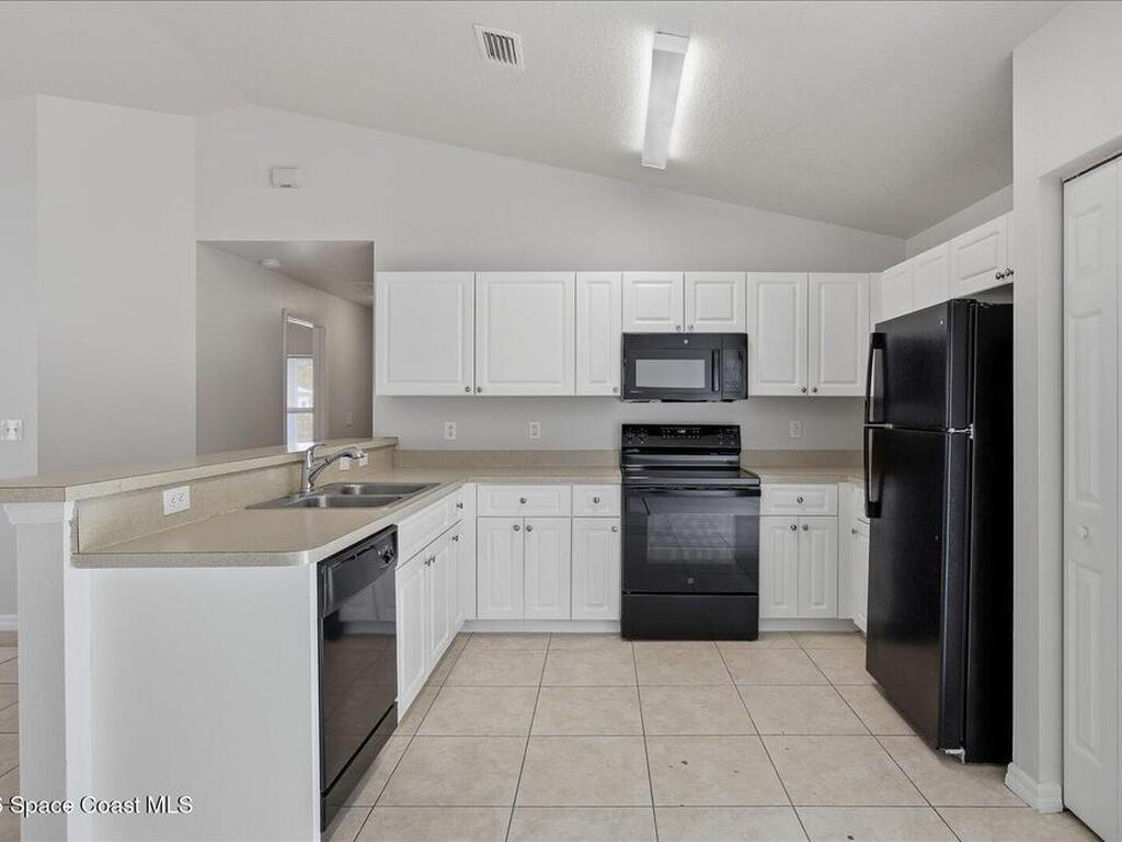 1145 11th Court, Vero Beach, FL 32962