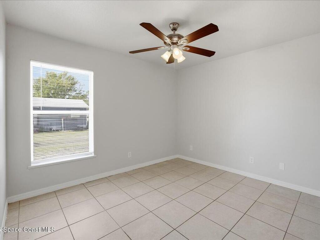 1145 11th Court, Vero Beach, FL 32962