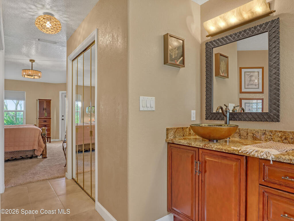 2710 S Courtenay Parkway, Merritt Island, FL 32952