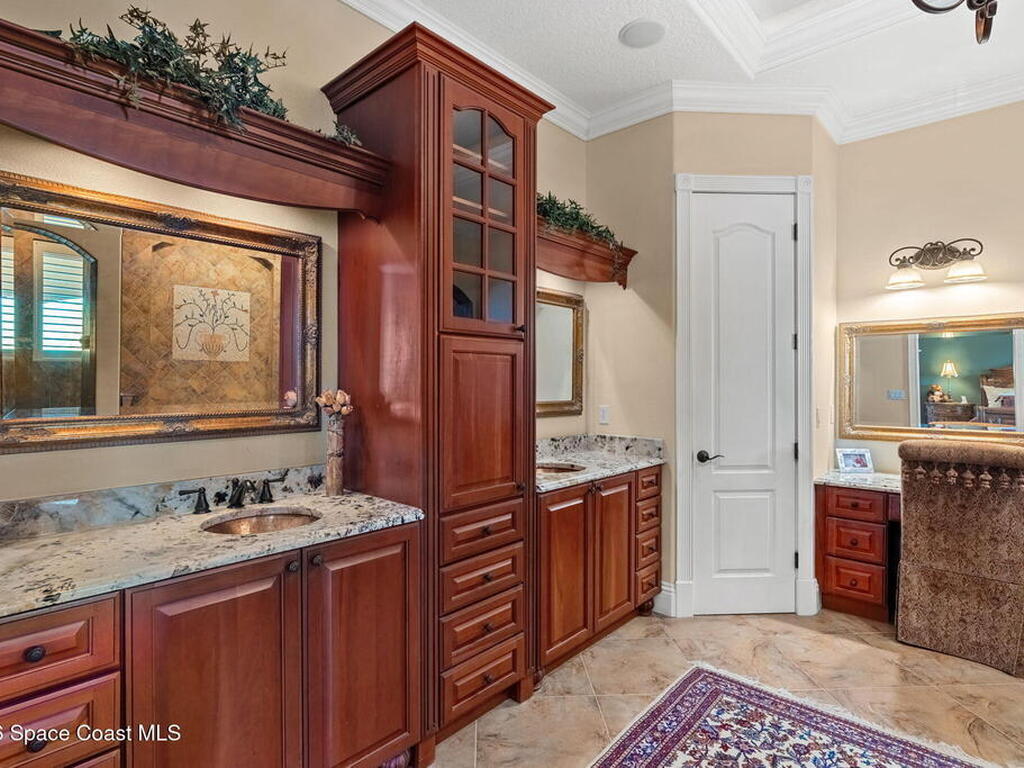 4760 Honeyridge Lane, Merritt Island, FL 32952