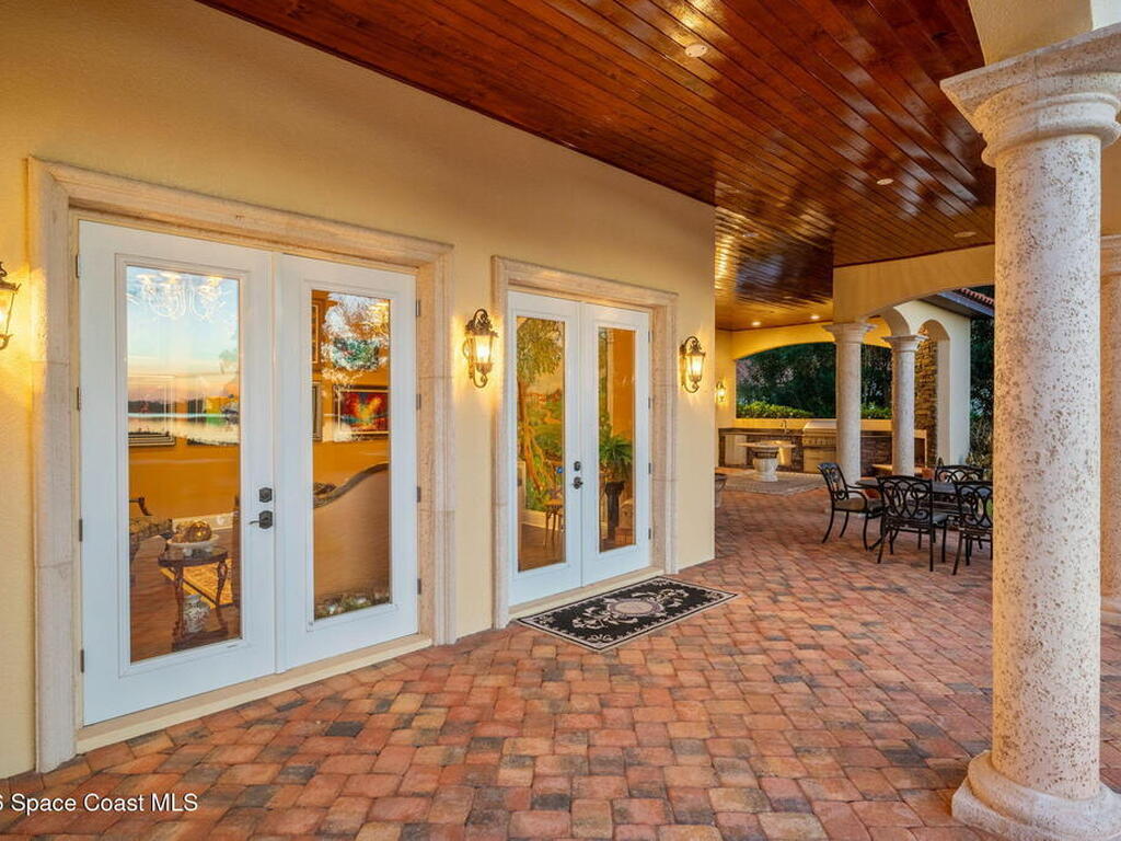 4760 Honeyridge Lane, Merritt Island, FL 32952