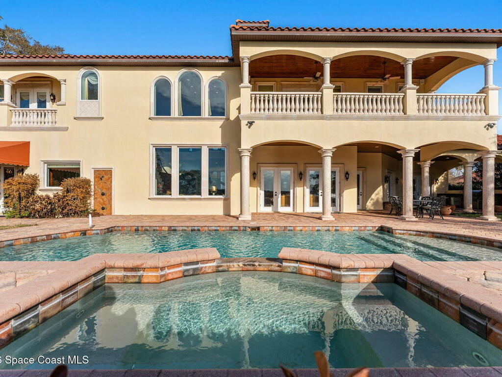 4760 Honeyridge Lane, Merritt Island, FL 32952